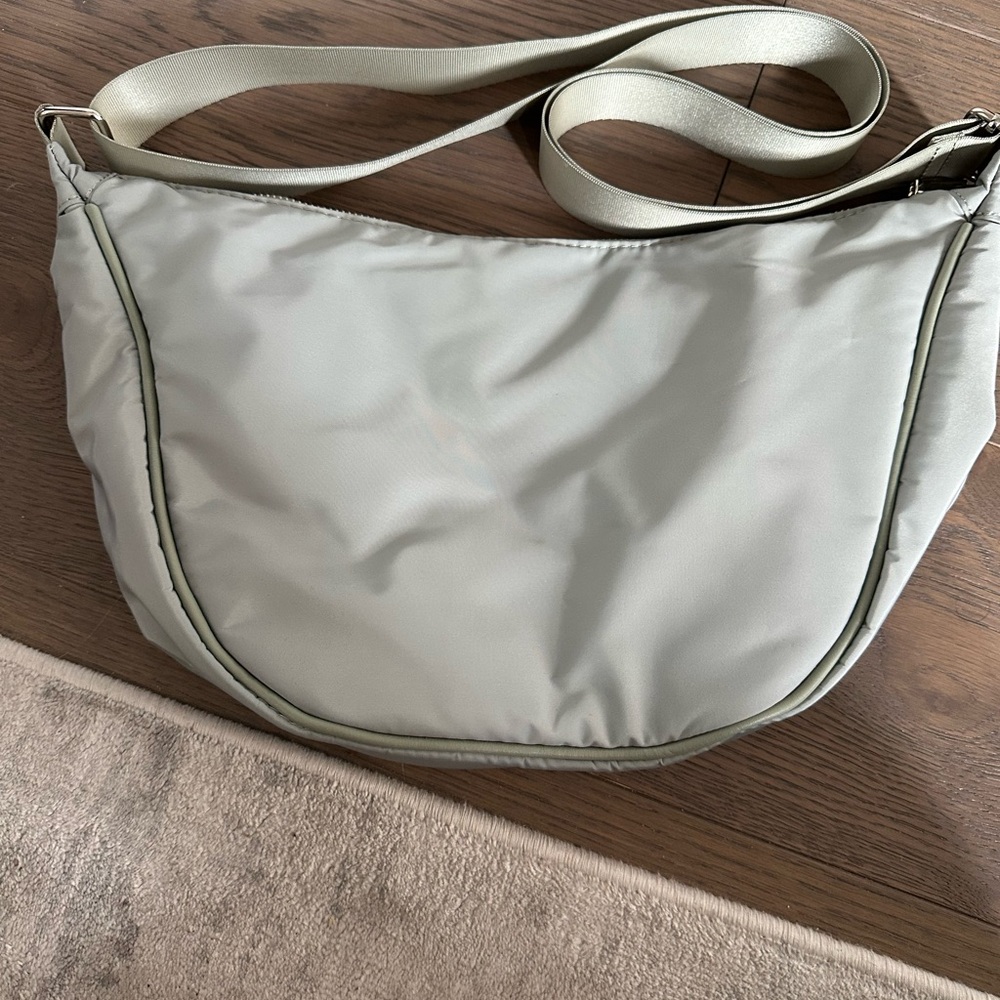 Sleek light green Shoulder Bag